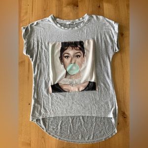 Audrey Hepburn Women's MEDIUM Grey Top